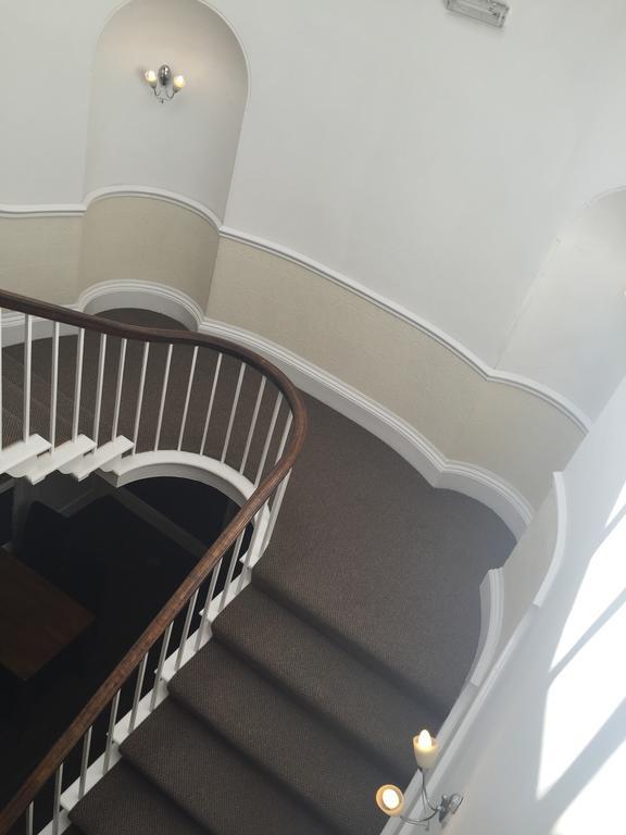 Mansfield Manor Hotel Экстерьер фото