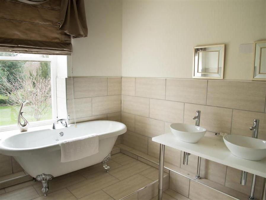 Mansfield Manor Hotel Экстерьер фото